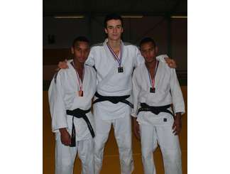 Championnat de l'Eure Juniors
Etienne en argent
Paul & Antoine en bronze