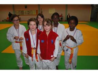 1 er Tour Poussins
Dojo de Louviers 8/12/2013